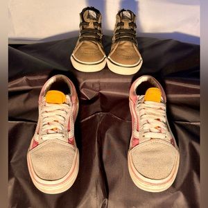 VANS 2 pair Kids Sz. 11 Multi-color Suede Toe & Hi-Top Green Toddler Sz. 6 Shoes
